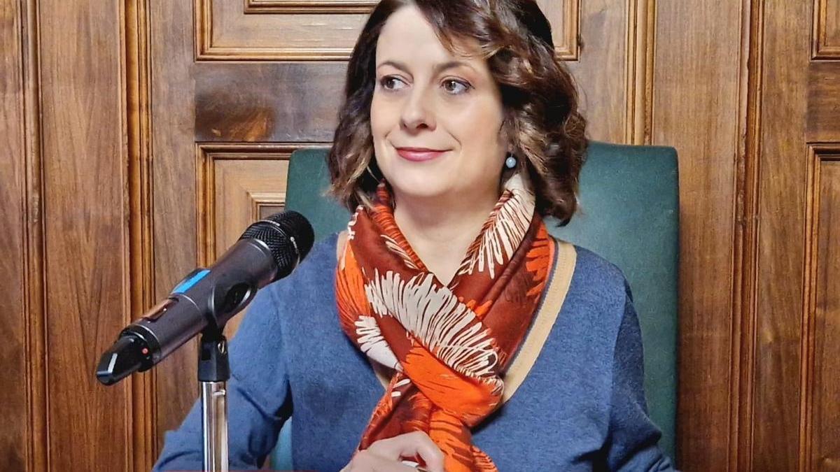 La alcaldesa de Teruel, Emma Buj, en la Junta de Gobierno Local