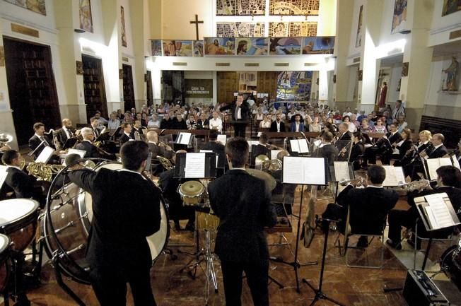 HOMENAJE A MARA GONZALEZ EN LA PLAZA DEL PILAR