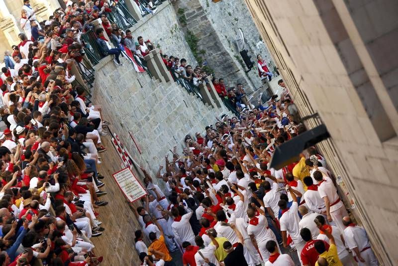 Fotogalería del sexto encierro de San Fermín