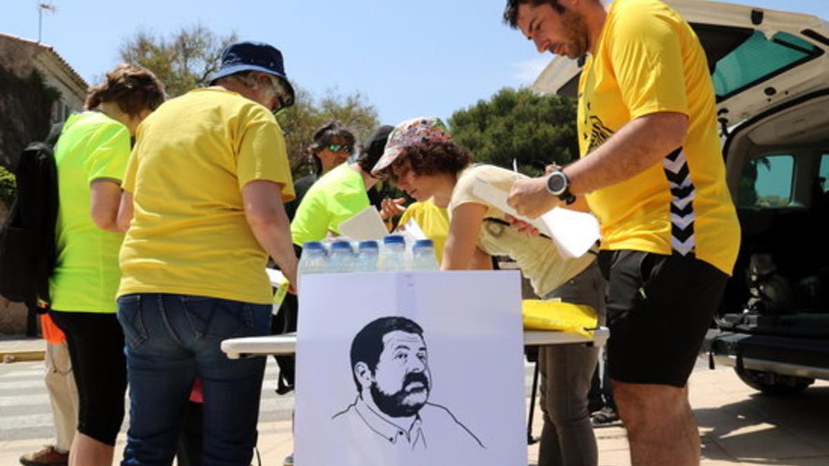 Retrato de Jordi Sànchez, en la marcha por los presos independentistas.