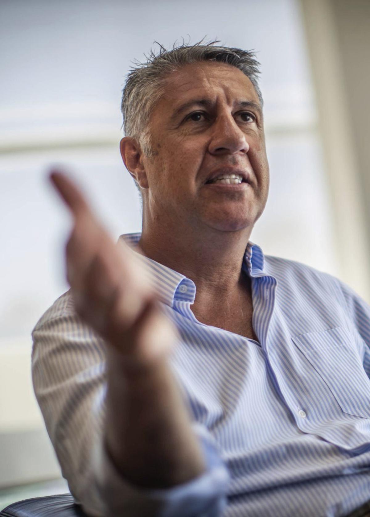 García Albiol, alcalde de Badalona, al seu despatx. | JORDI OTIX
