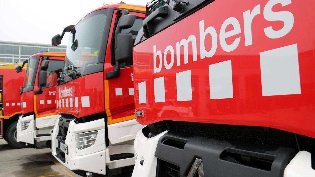 Imatge d'arxiu de camions de Bombers