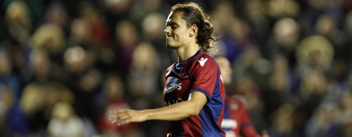 Enes Ünal, en el Levante UD-Athletic Club