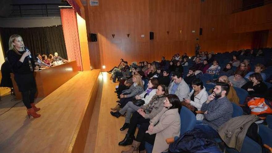 Una de las ponentes durante la conferencia. // Gustavo Santos