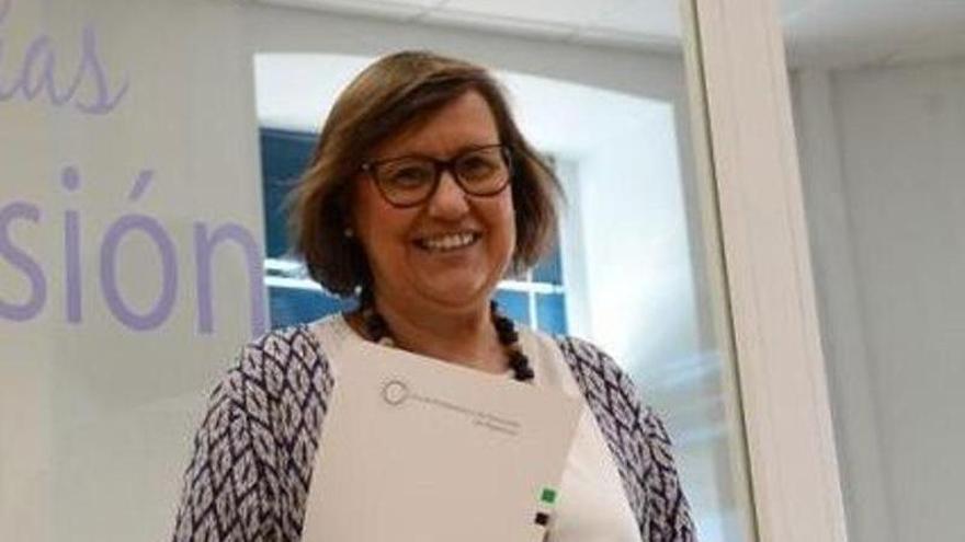 Reconocimiento para la maestra de Plasencia ya jubilada María José Oviedo