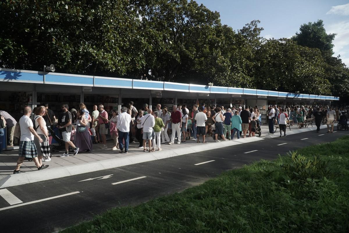Todavía se puede visitar este lunes, en horario de 11.00 a 14.00h y de 17.30h a 21.30h. Todavía se puede visitar este lunes, en horario de 11.00 a 14.00h y de 17.30h a 21.30h.
