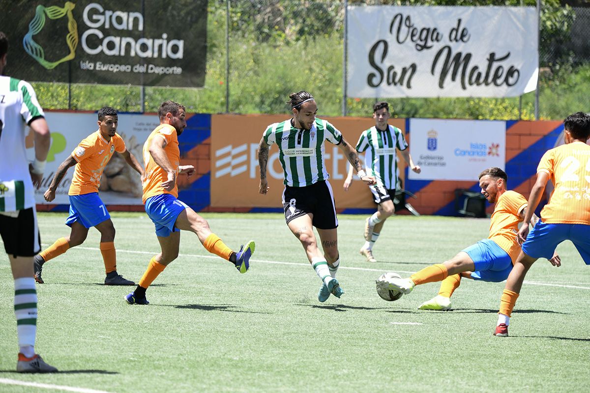 Las imágenes del partido entre el Panadería Pulido y el Córdoba CF