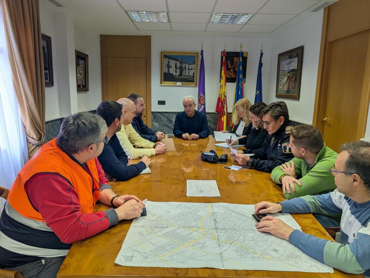 Reunión del Cecopal en Utiel presidido por el alcalde Gabaldón.