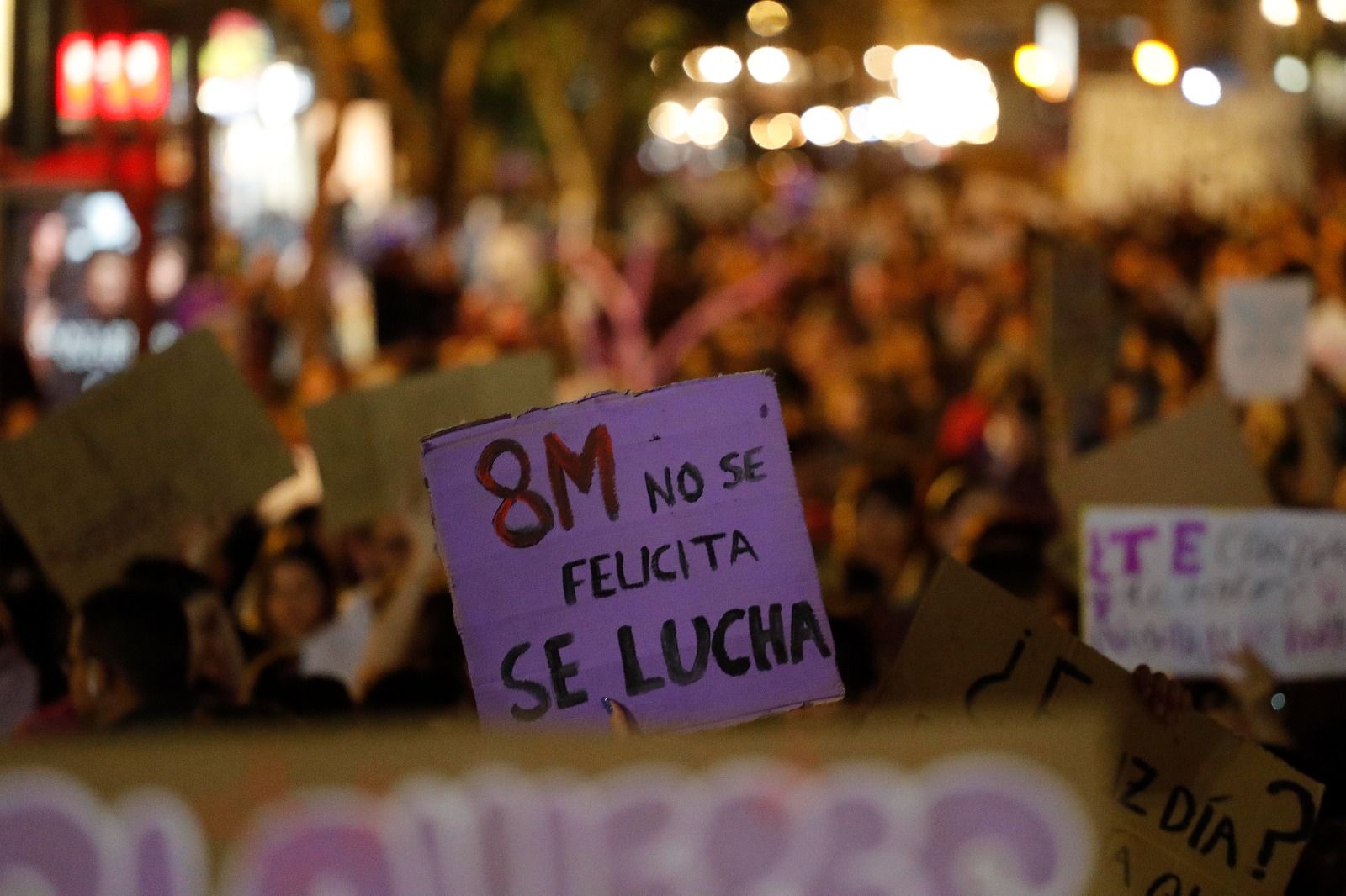 La manifestación de la Coordinadora Feminista de València para celebrar el 8 M