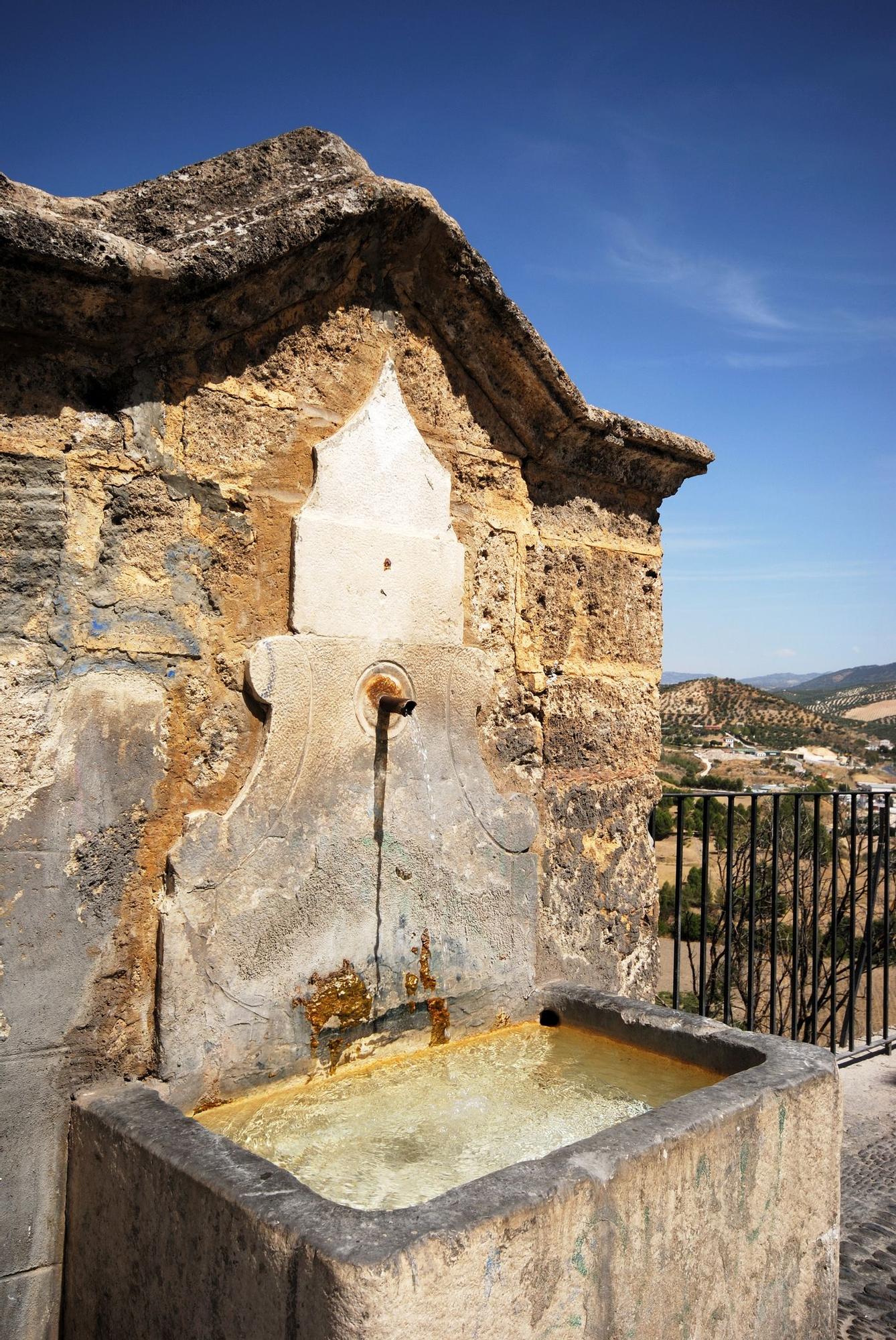 Una de las muchas fuentes de Priego