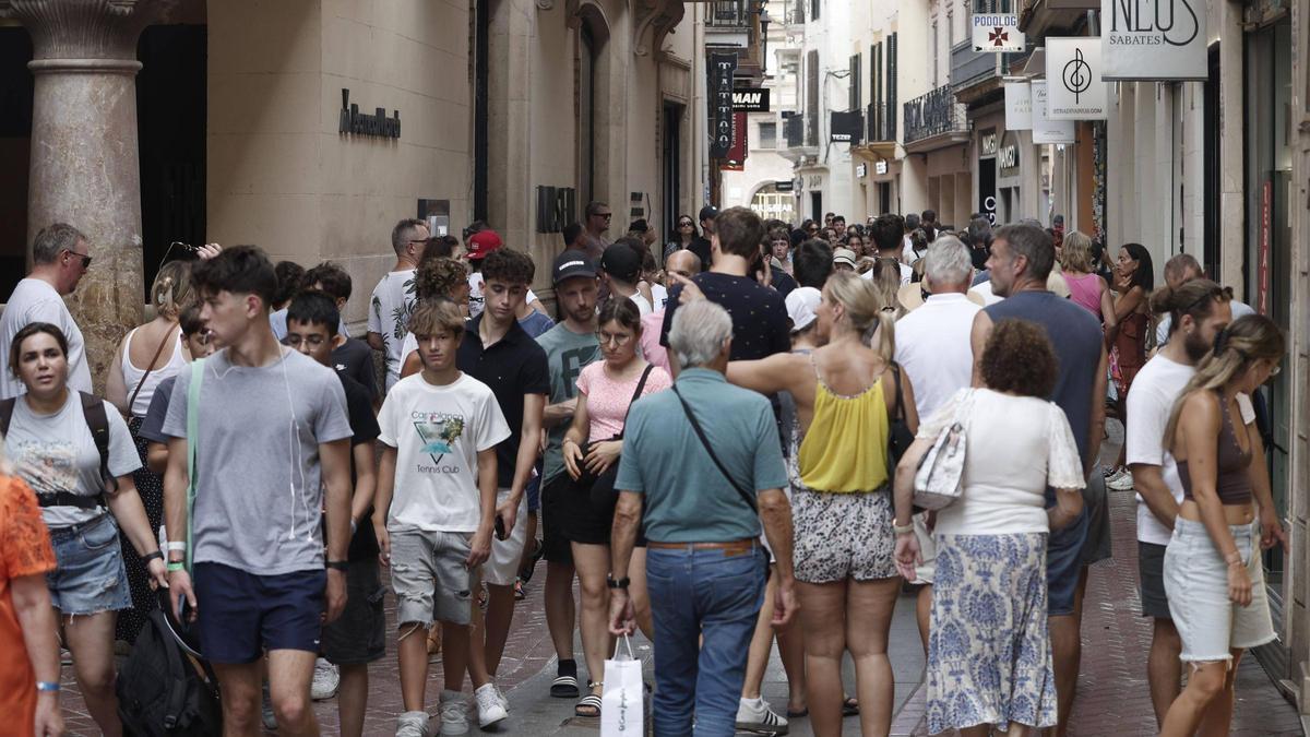 La presión turística subió en octubre en Mallorca, Menorca y Formentera y bajó en Ibiza