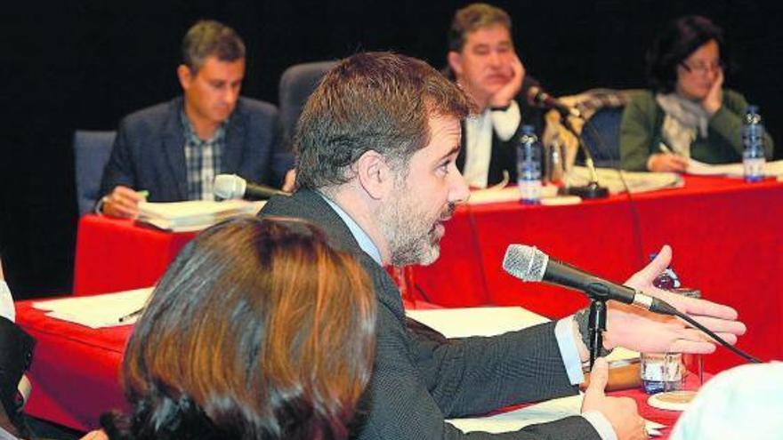 Jacobo Moreira interpelará el lunes al alcalde sobre estas sentencias condenatorias.  // Rafa Vázquez