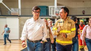 El president, Salvador Illa, y el intendente de Bombers David Borrell