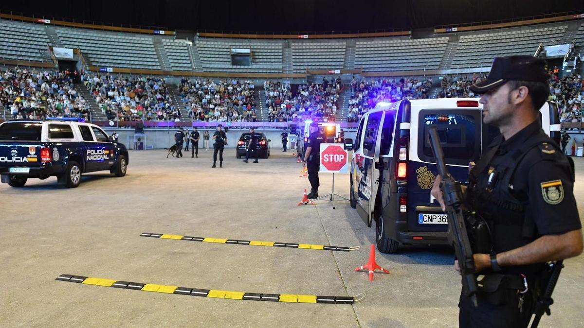 Un momento durante la exhibición de la Policía Nacional celebrada en A Coruña.