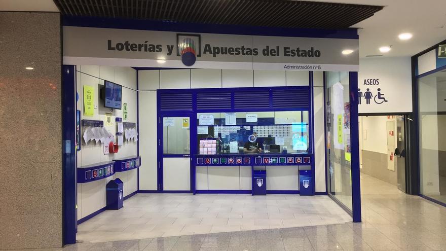 Dos premios de la Lotería Nacional viajan a Canarias