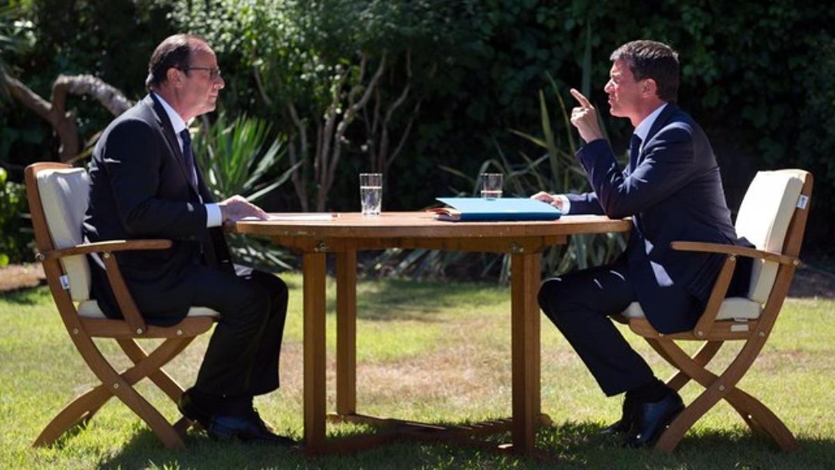 El presidente francés, François Hollande, y el primer ministro, Manuel Valls, reunidos el pasado 15 de agosto.