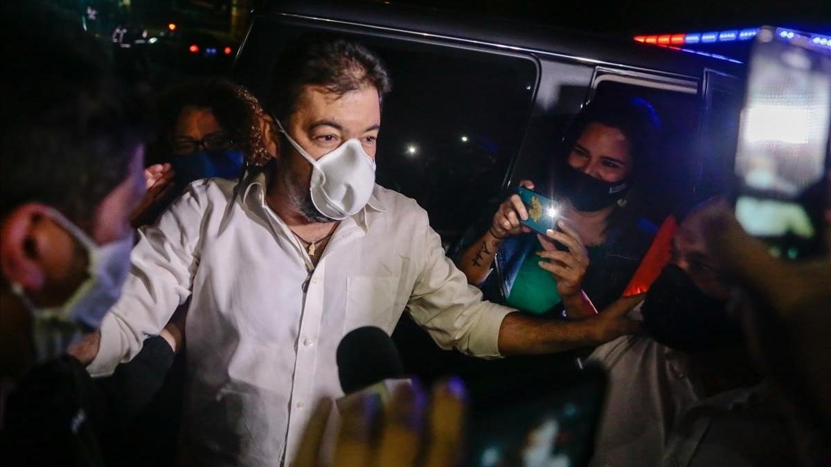 El opositor Roberto Marrero, al salir de la cárcel tras el indulto de Maduro.