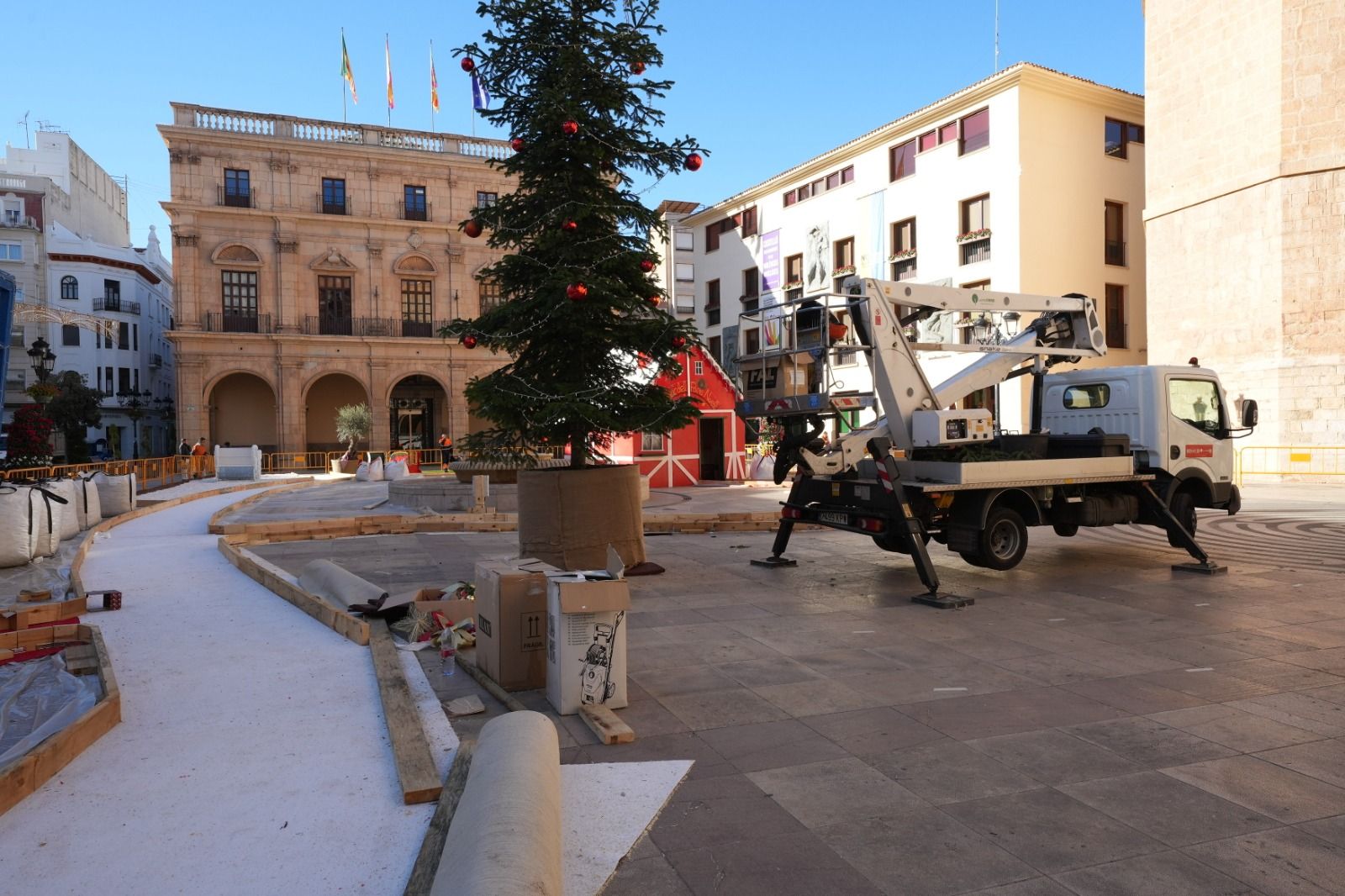 Castelló se engalana para la Navidad