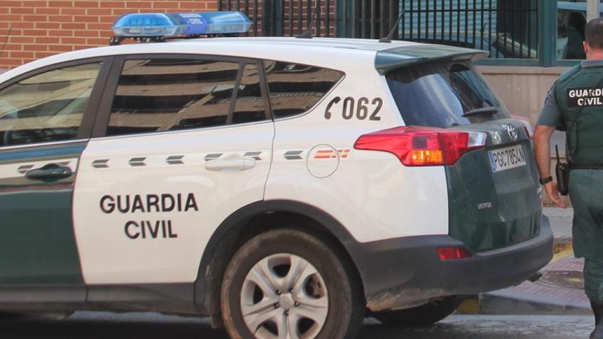 Varios agentes de la Guardia Civil.