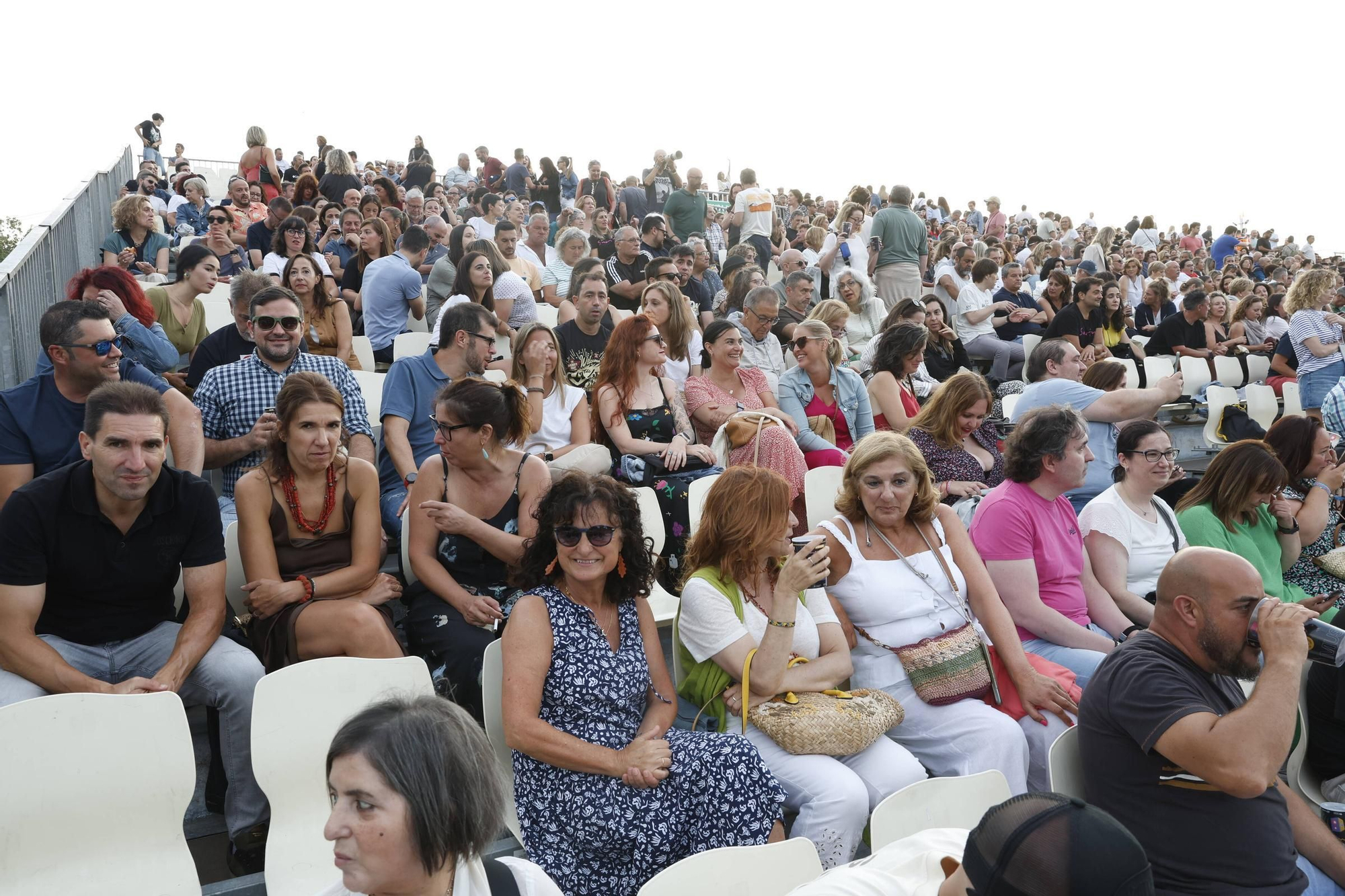 EN IMÁGENES | Gijón rinde homenaje a Sabina: de aquí a la eternidad