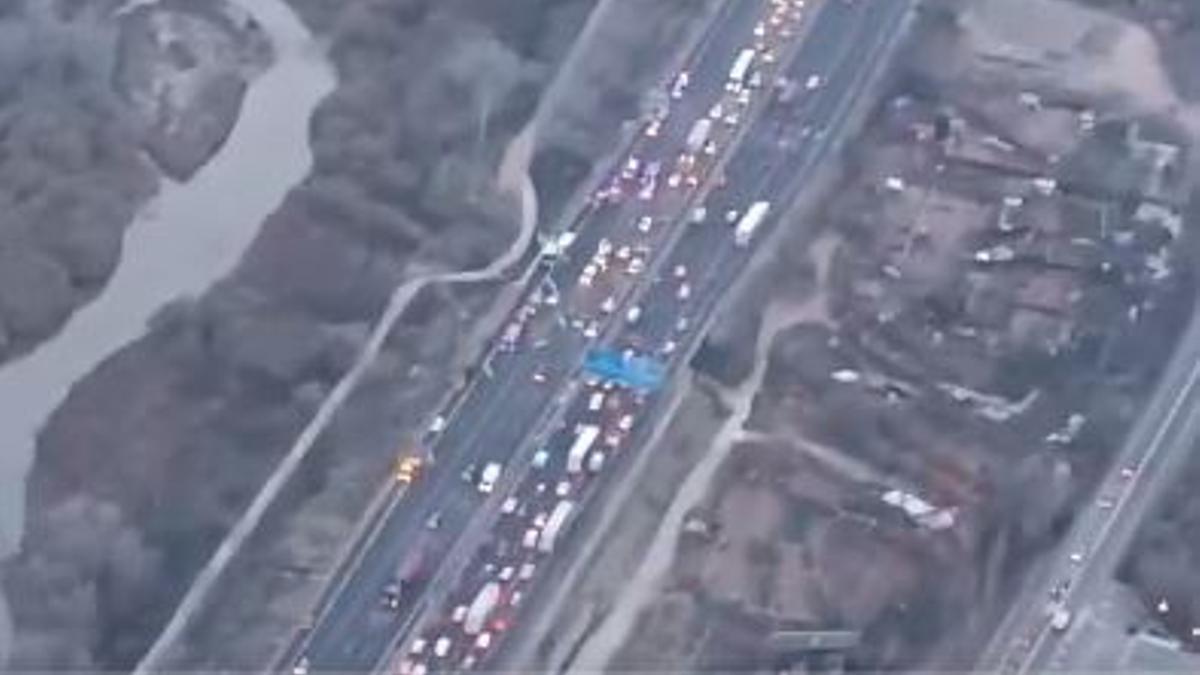 Congestió a l'A-2 a Sant Andreu de la Barca per un accident múltiple