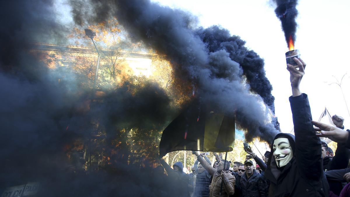 Disturbios en la manifestación de taxistas en Madrid