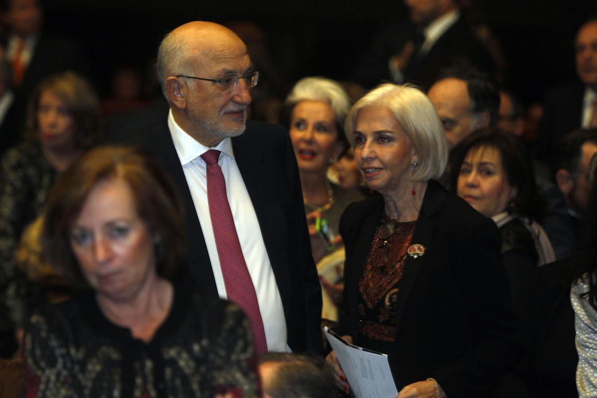 La noche en la que Valentino vistió Les Arts de alta costura con el estreno de 'La Traviata'