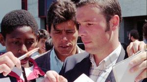 25 anys de la ‘llei Bosman’, que va posar el futbol de cap per avall