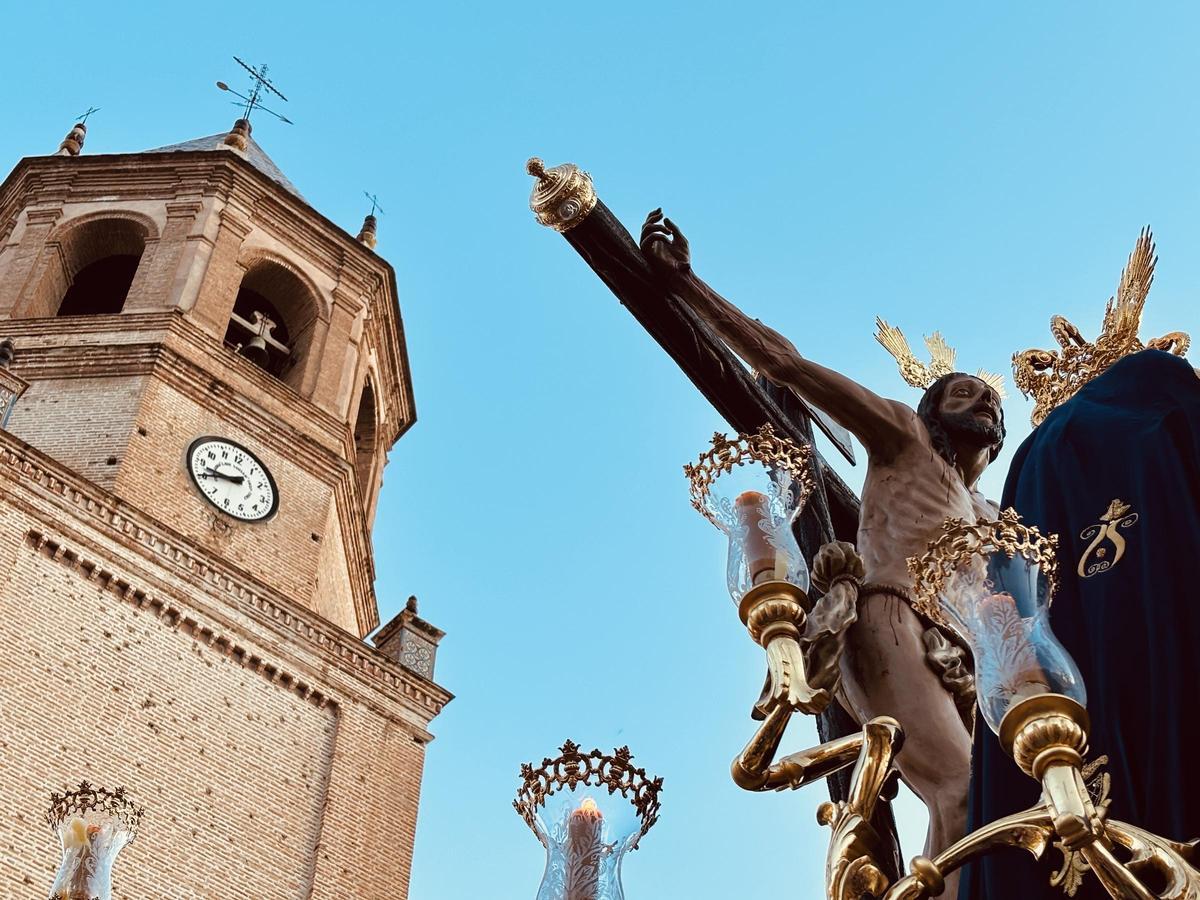 Un total de 19 cofradías y 27 tronos recorrerán las calles del casco histórico de Vélez-Málaga