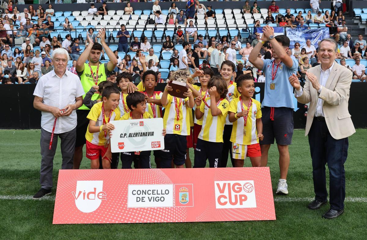 El estadio de Balaídos acogió las 18 finales de la última edición de la Vigo Cup, así como sus correspondientes entregas de premios.