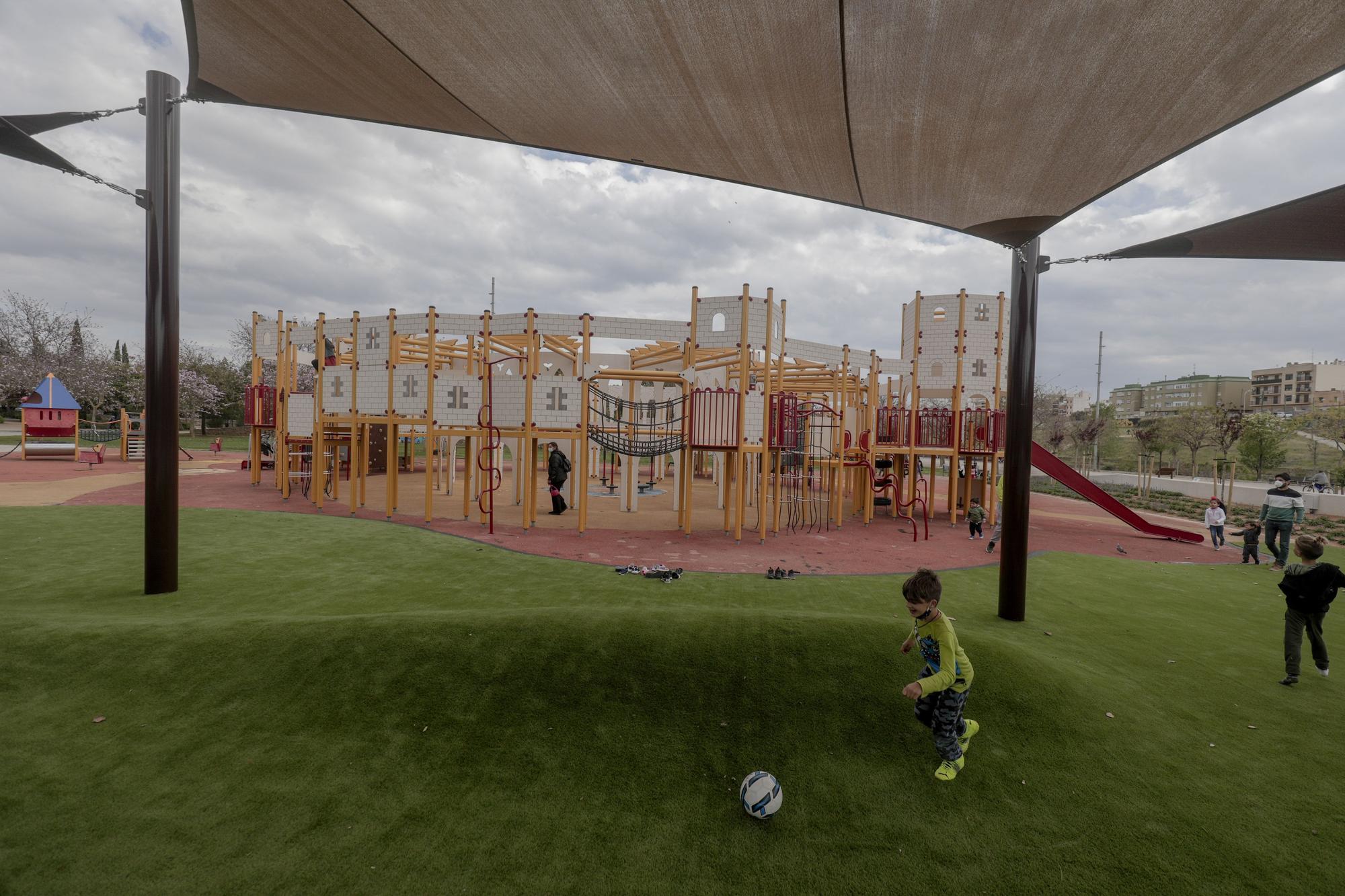 Palma inaugura su primer parque inclusivo en sa Riera