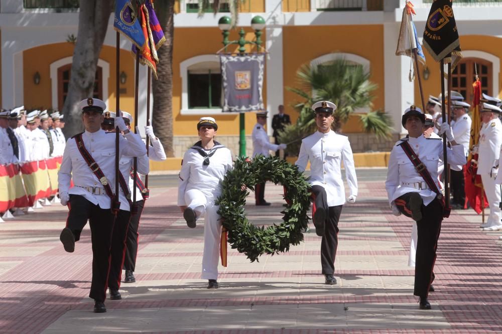 La Armada rinde homenaje a los que dieron su vida por España en el día de la Virgen del Carmen