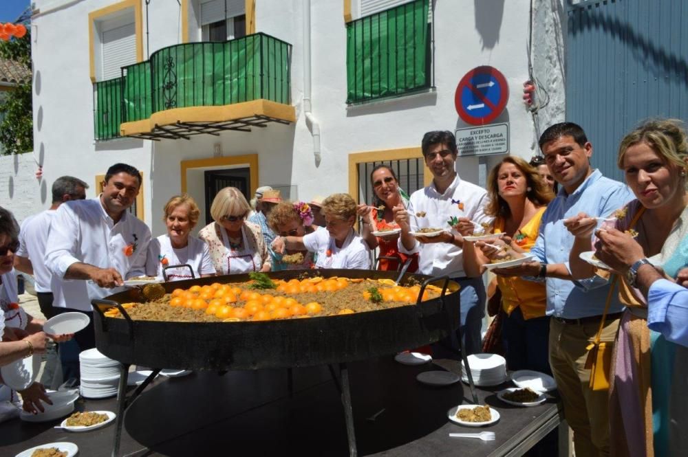 La XXIII Fiesta de la Naranja ha servido para promocionar el sector agroalimentario y dar a conocer el casco histórico a los visitantes.