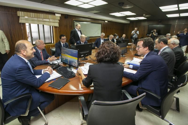 24.05.18. Las Palmas de Gran Canaria. Primer Consejo de Administración de la Autoridad Portuaria de Las Palmas, presidido por Juan José Cardona. Foto Quique Curbelo  | 24/05/2018 | Fotógrafo: Quique Curbelo