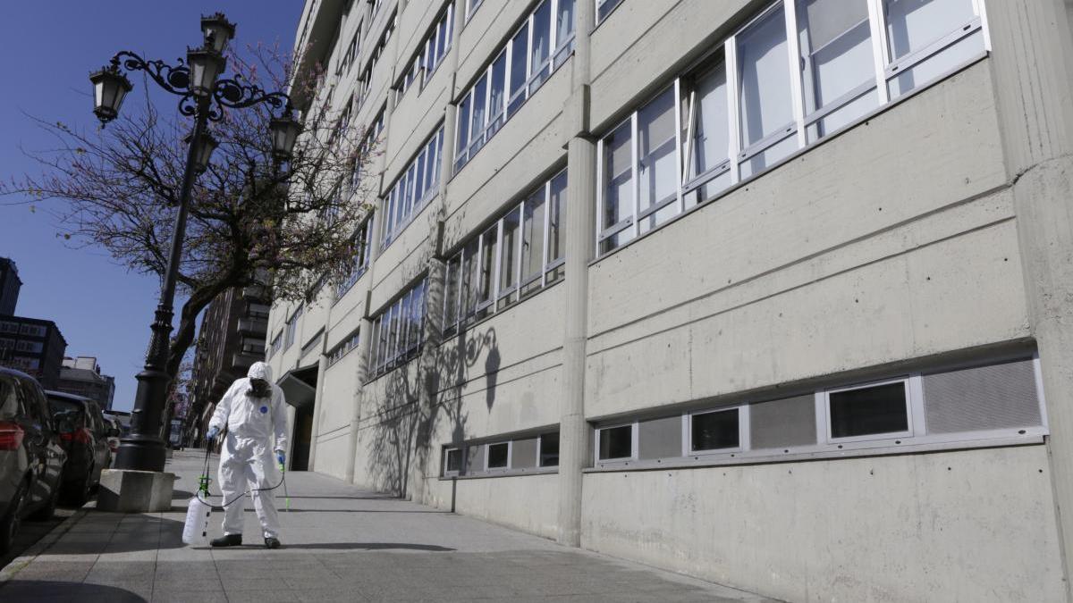 Cuatro nuevos positivos en la residencia Santa Teresa de Oviedo