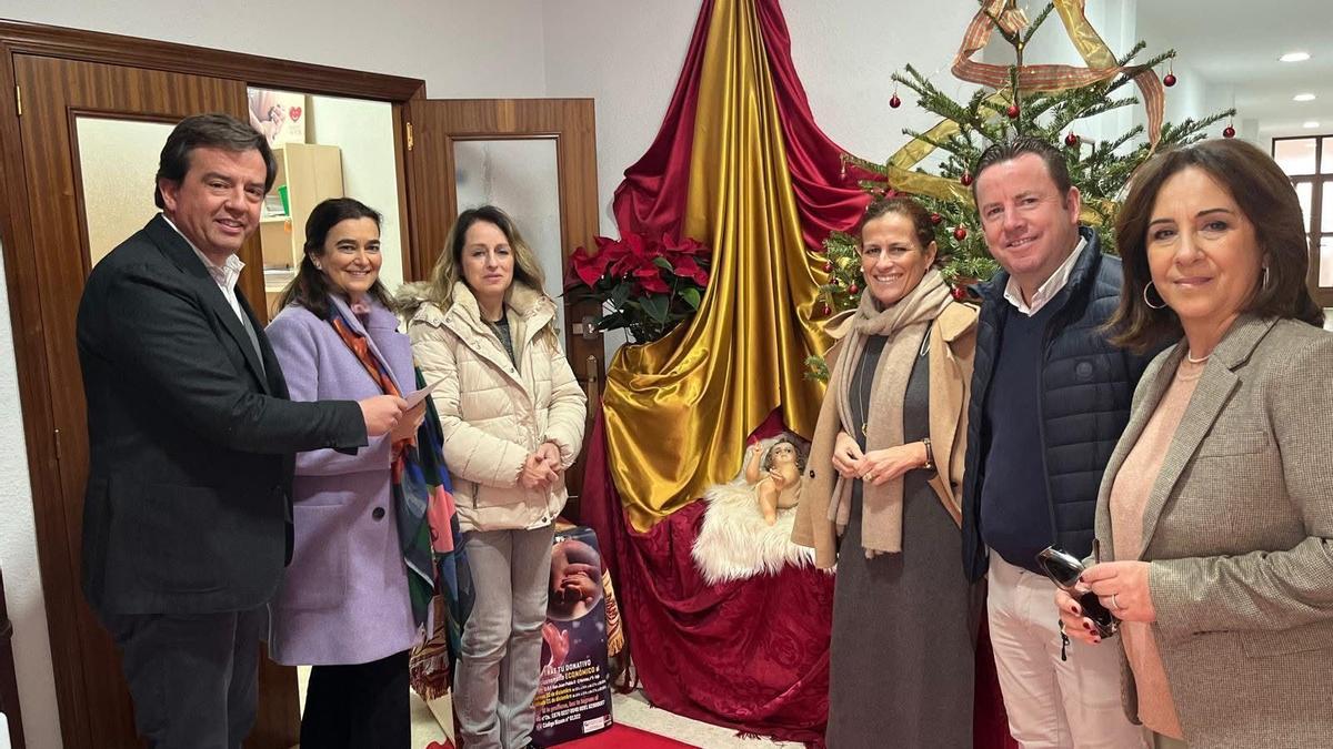 Presentación de la campaña solidaria del COF San Juan pablo II en Lucena.