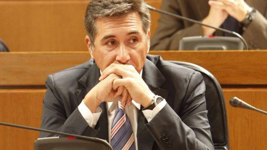 El PSOE registra 40 quejas por la ocultación de las listas de espera por parte de Oliván