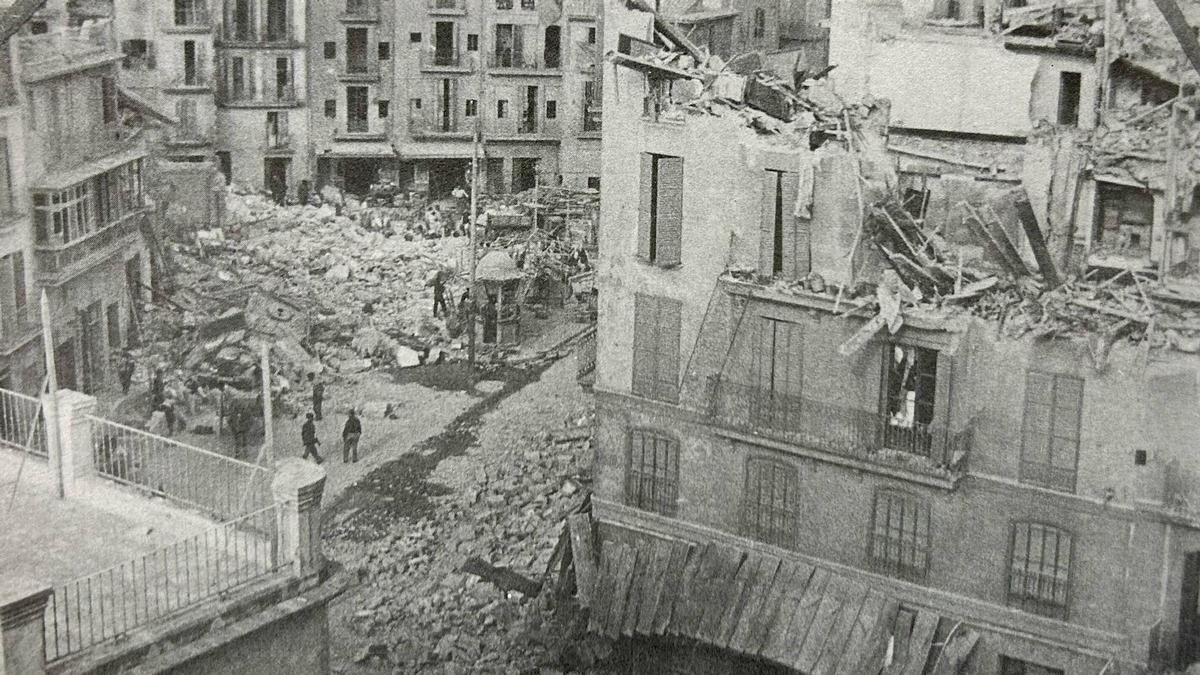 Porta de Sant Antoni in Palma, nach dem Angriff am 7. Dezember 1937.