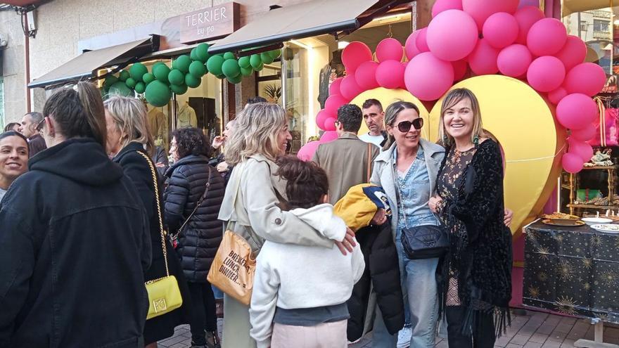 Ana Freire festeja en la calle Noria.