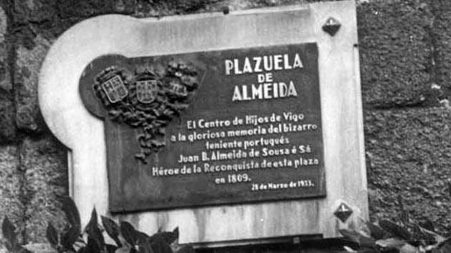 Placa colocada en su honor. / MAGAR, 1980