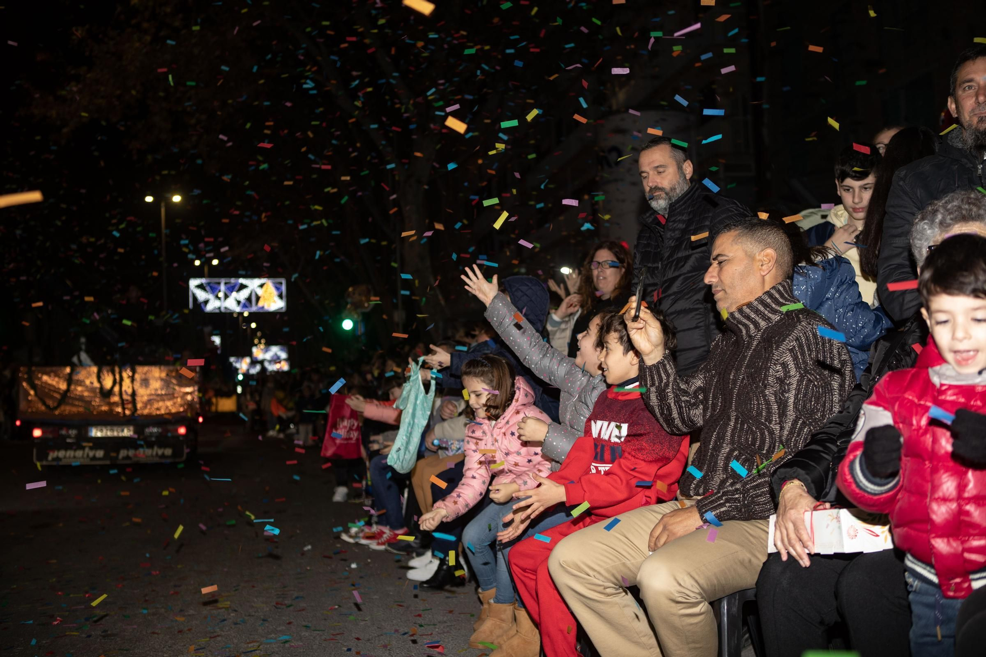 Los Reyes Magos emocionan en Cartagena