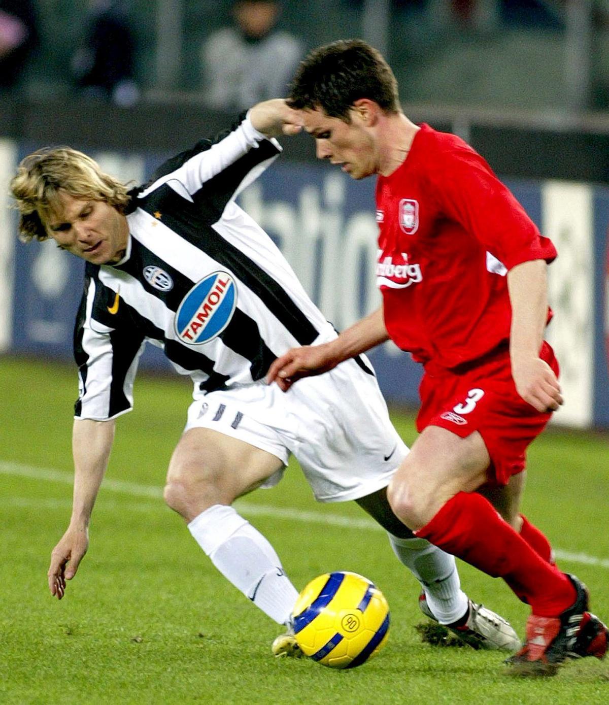 Finnan, ante Nedved (2005)