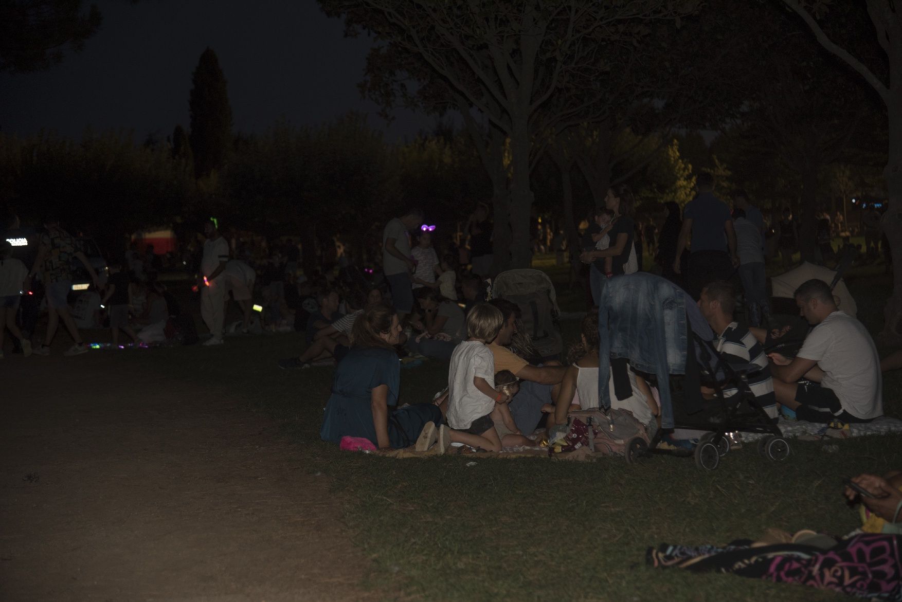 El Parc de l'Agulla s'omple per veure el Castell de Focs