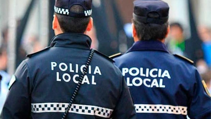 Tres detenidos con golosinas con éxtasis y armas policiales