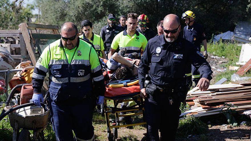 Rescatan a un hombre que cayó al torrente de na Bàrbara