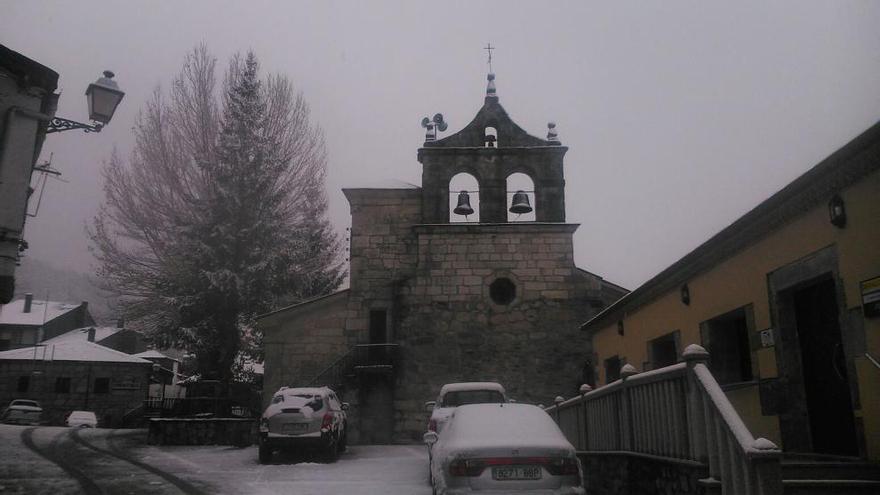 La nieve cubre localidades de la Alta Sanabria