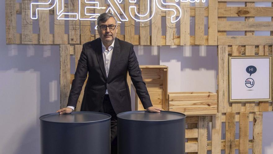 El fundador y CEO de Plexus Tech, Antonio Agrasar, en la sede de la empresa en Santiago de Compostela. |  Jesús Prieto