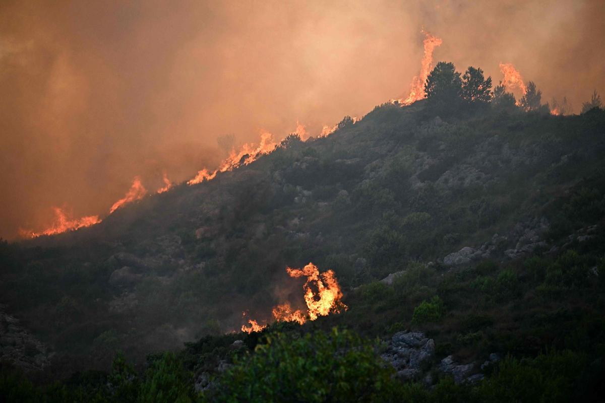 Devastador incendio en el suroeste de Francia