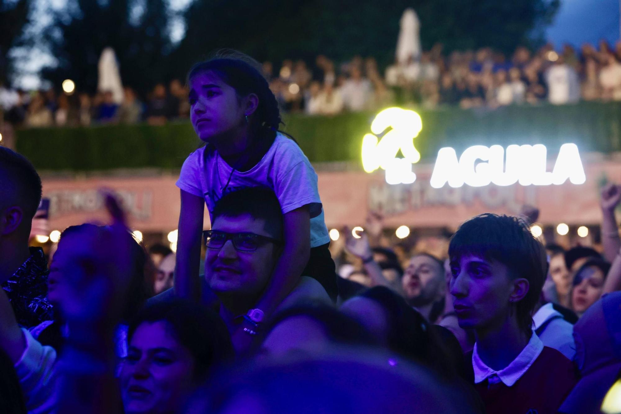 En imágenes | Actuación de Amaral en el festival Metrópoli