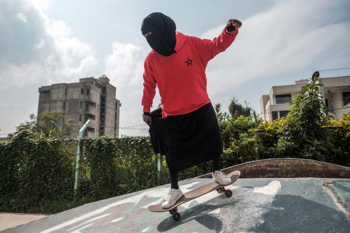 El skate entre niñas etíopes, mejora su salud mental y las empodera